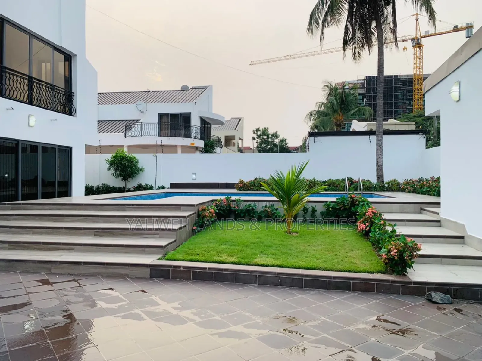 4bdrm House in Airport Residential Area for rent
