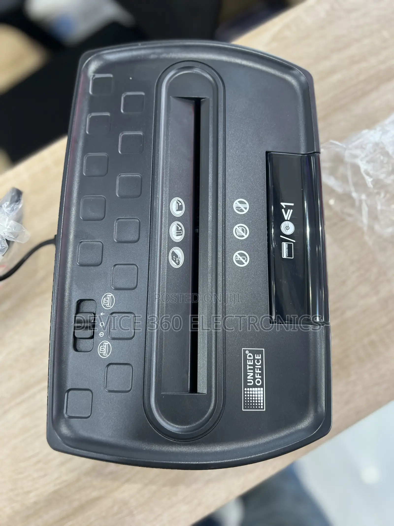 Paper Shredder Uav 380 A1
