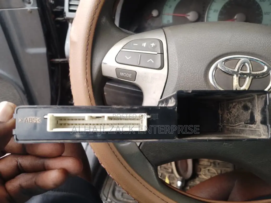 Toyota Vitz Smart Key