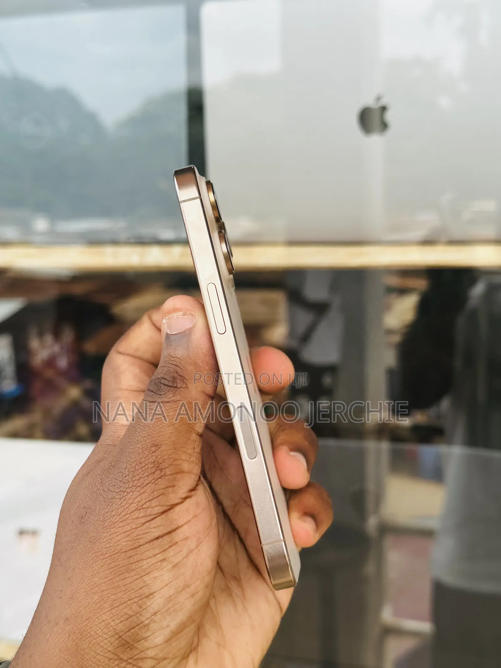 Apple iPhone 16 Pro 128 GB Gold