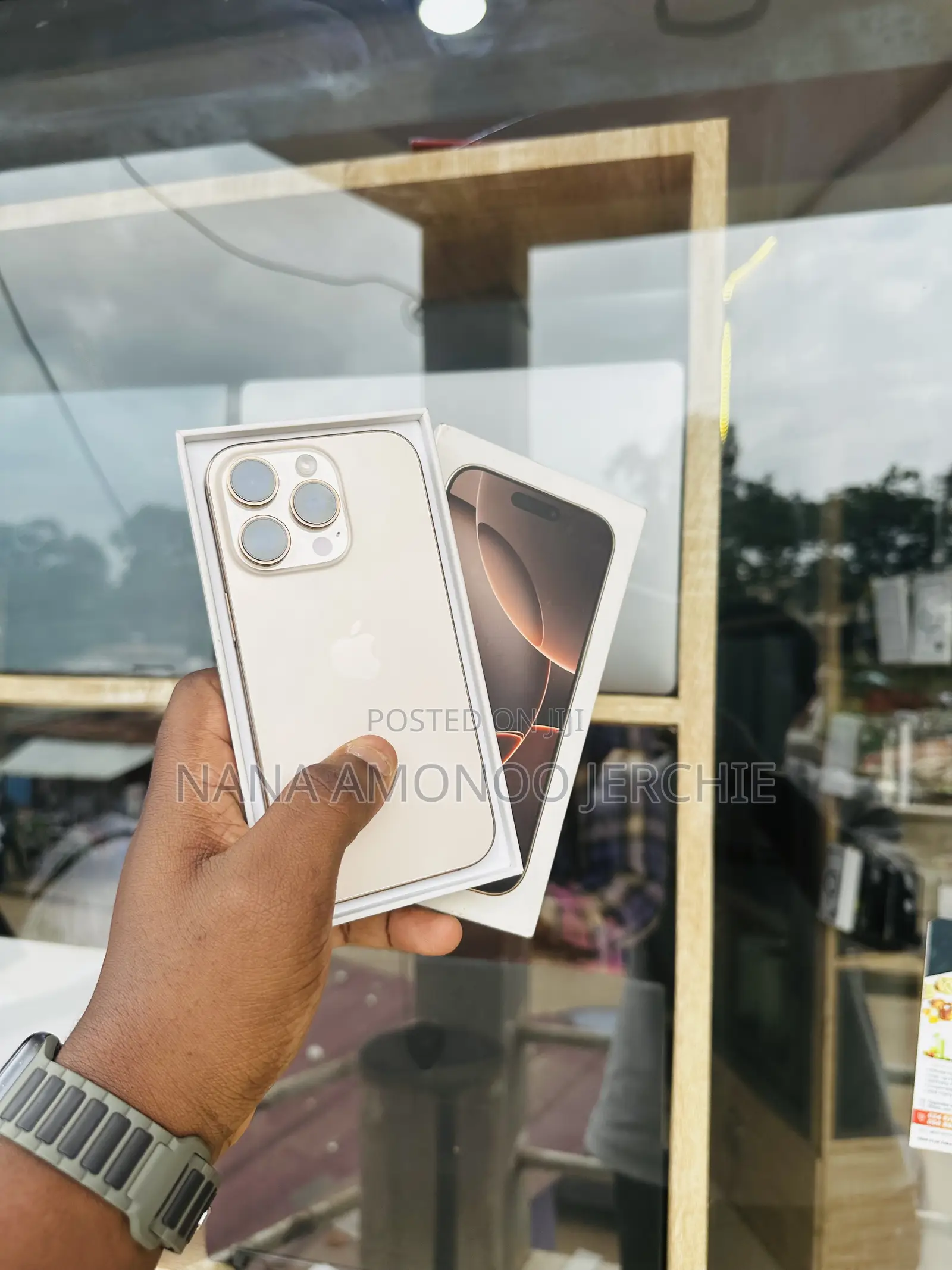Apple iPhone 16 Pro 128 GB Gold