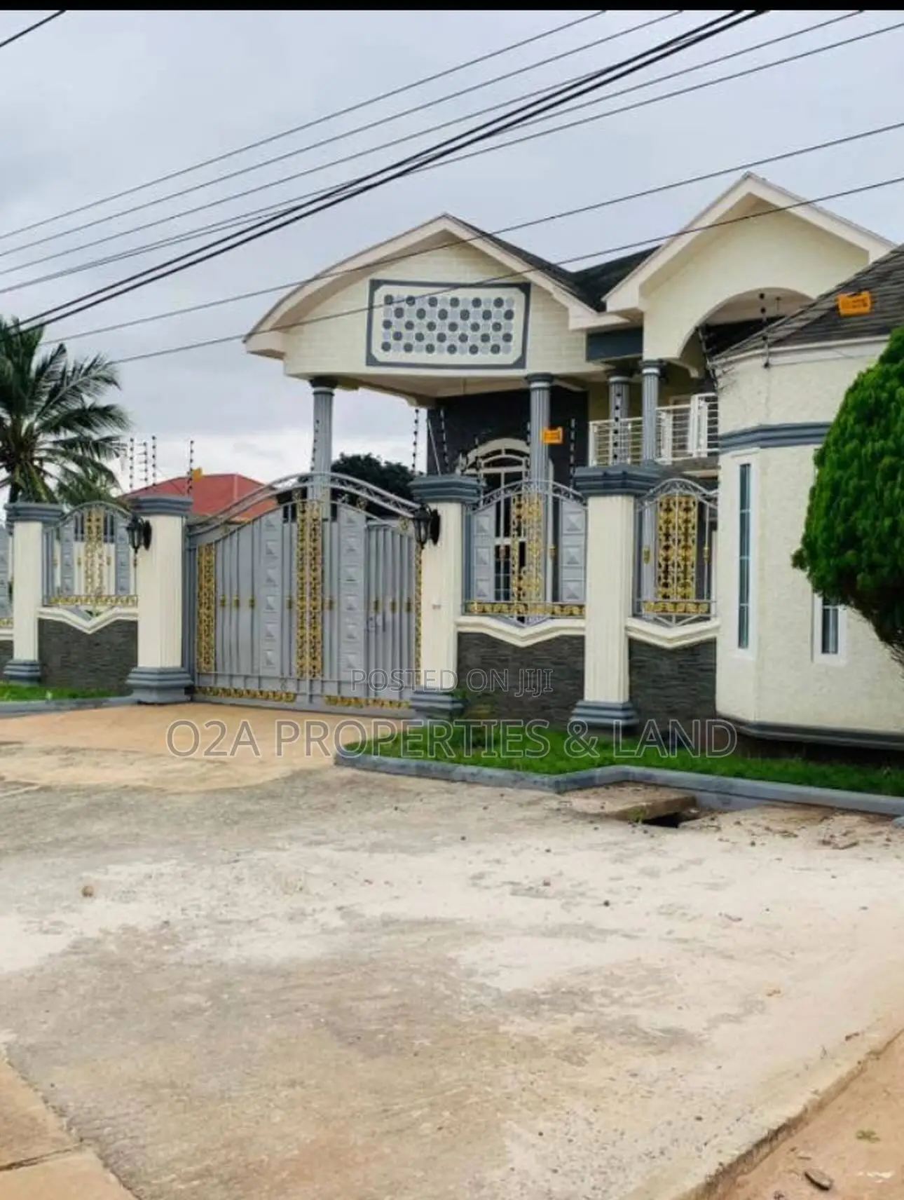 5bdrm House in East Legon (Near A&C for rent