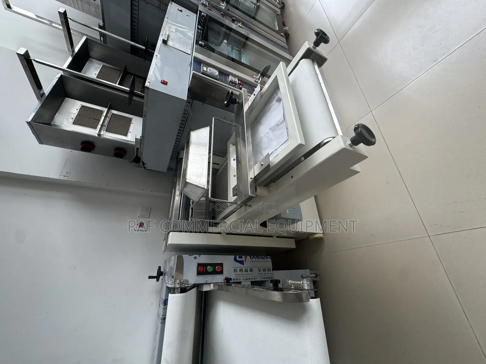 Commercial Dough Moulder/Molder