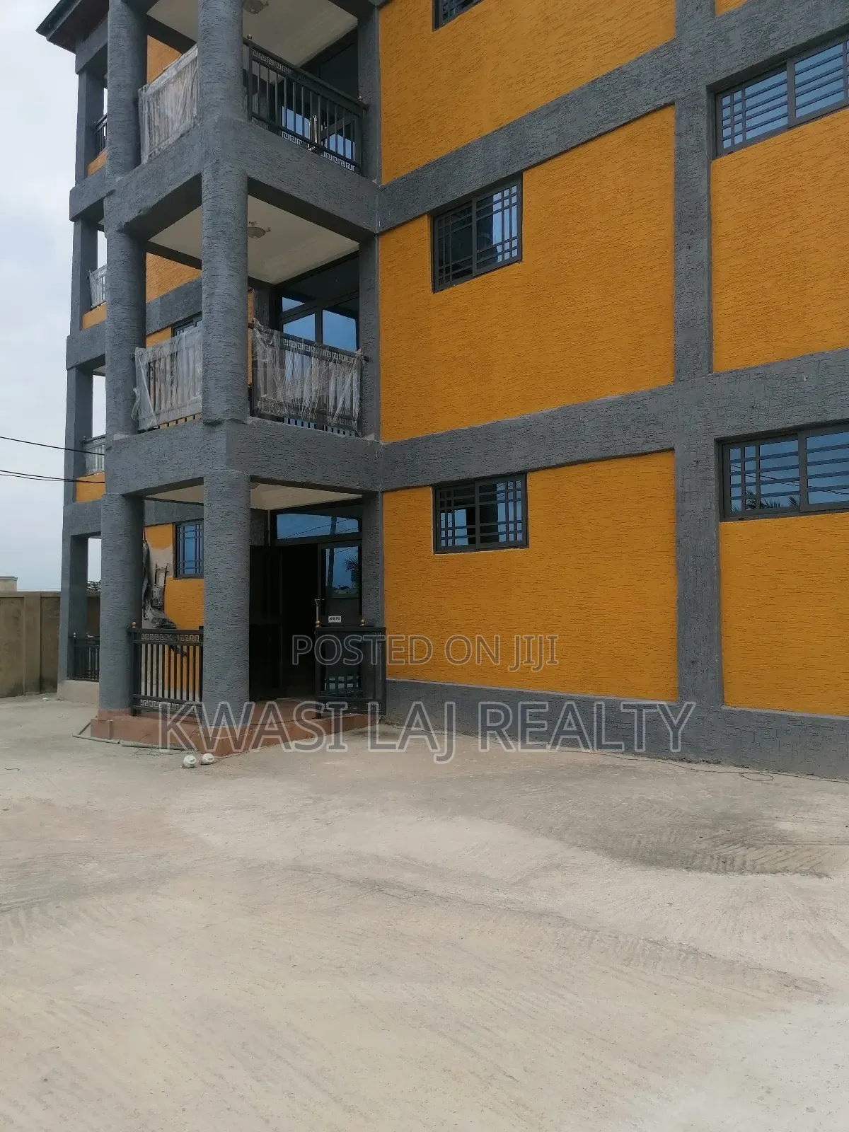 2bdrm Apartment in Barrier Kokrobite, Weija for rent