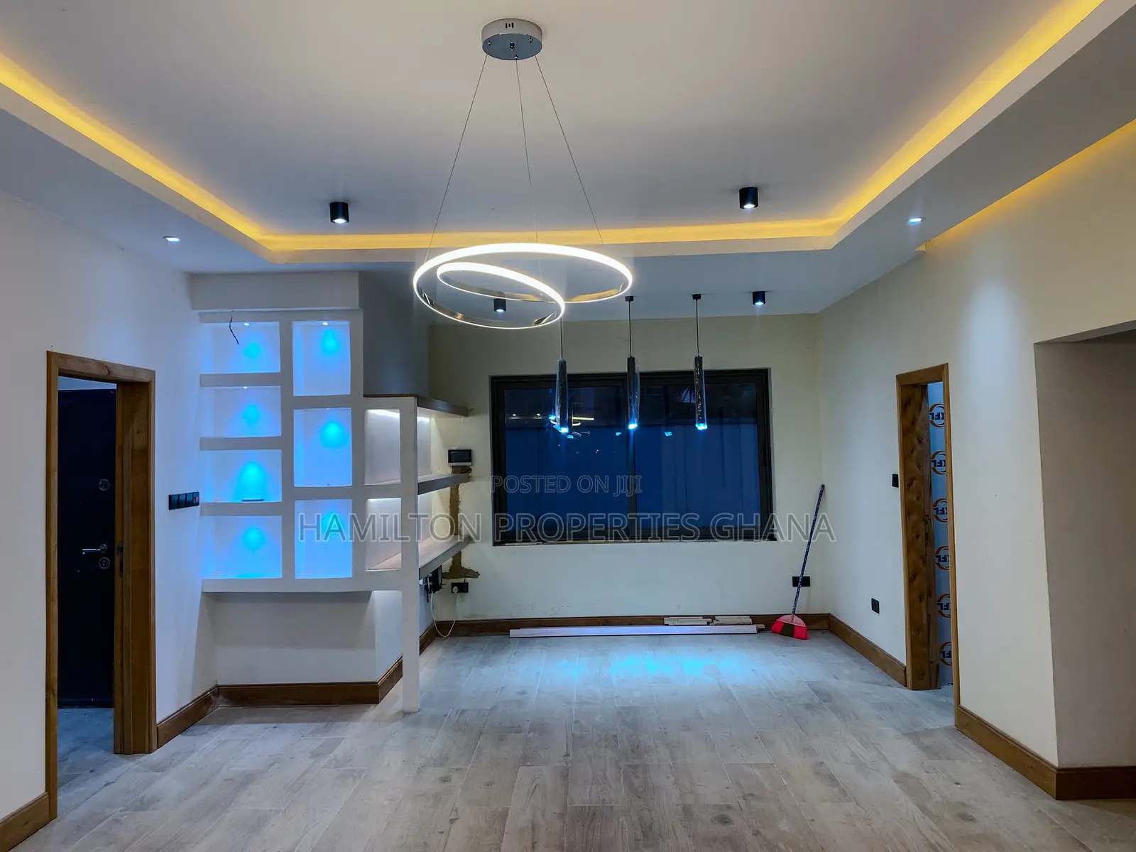 3bdrm House in Shell Road, Adenta for rent