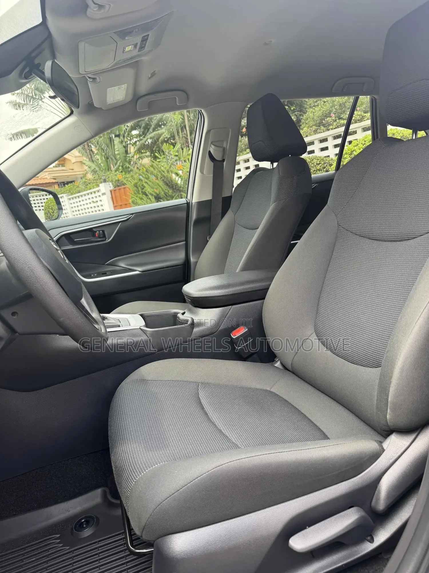 Toyota RAV4 LE 2025 Gray