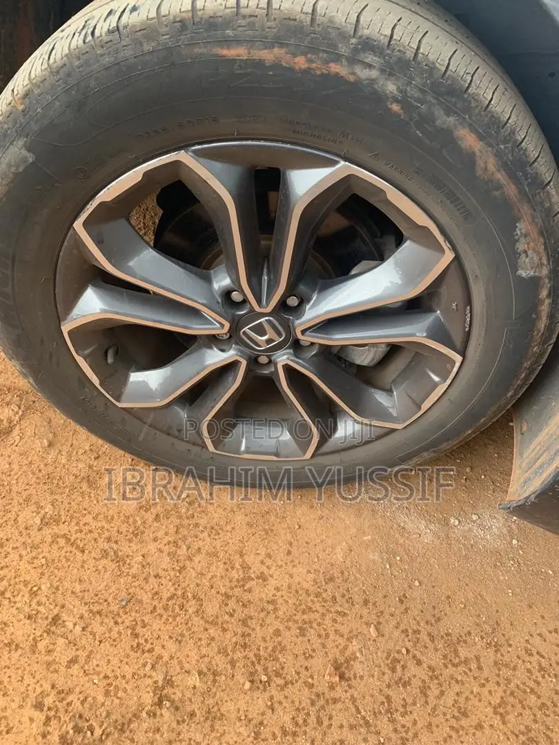 Honda CRV Rim 18 Grey