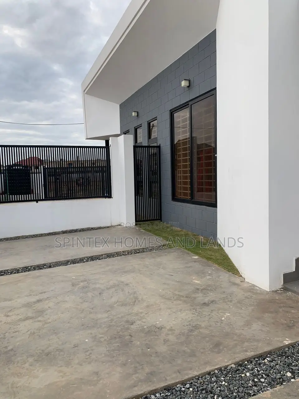 2bdrm House in Coastal Down, Spintex for rent