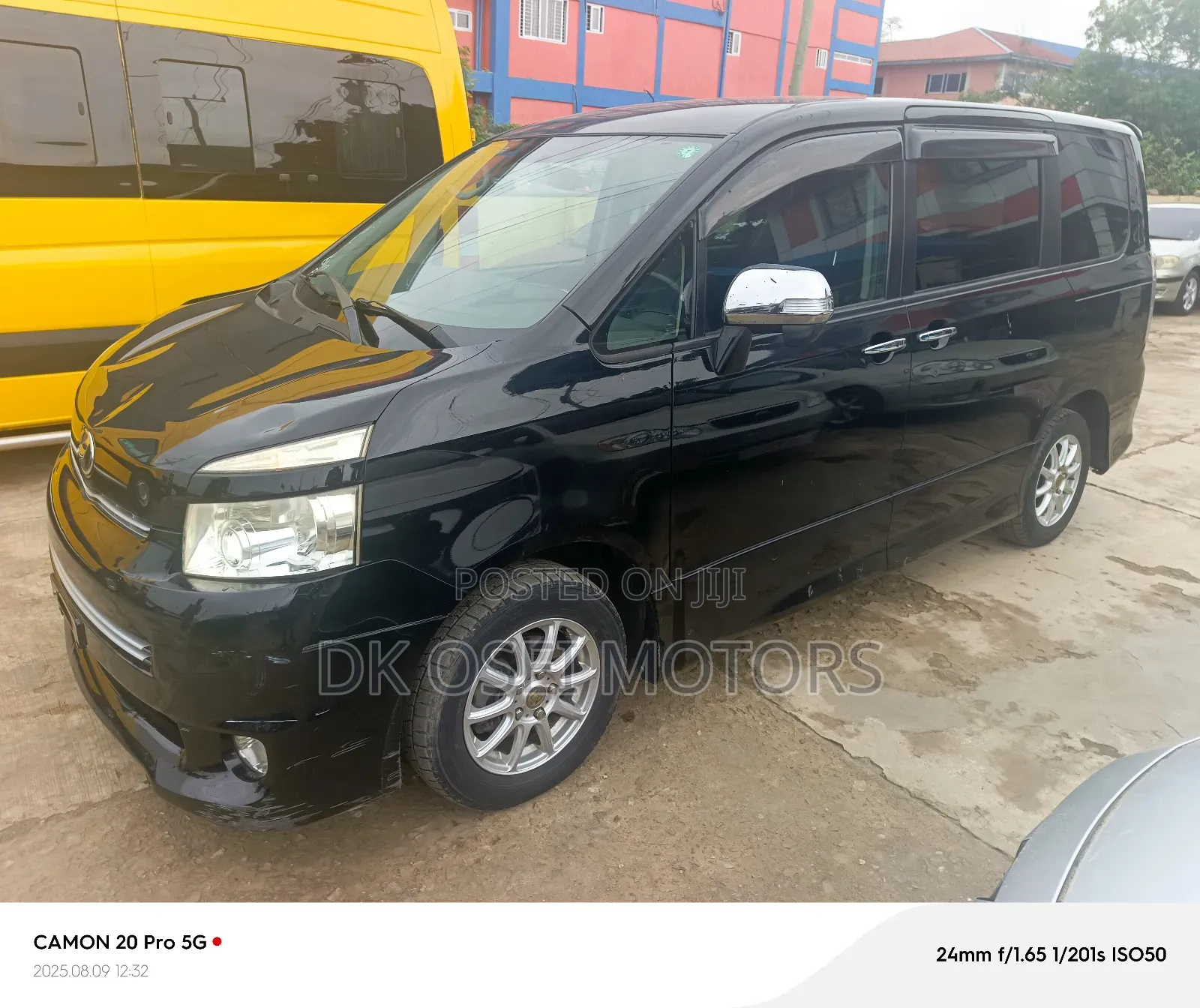 Toyota Voxy 2013 Black