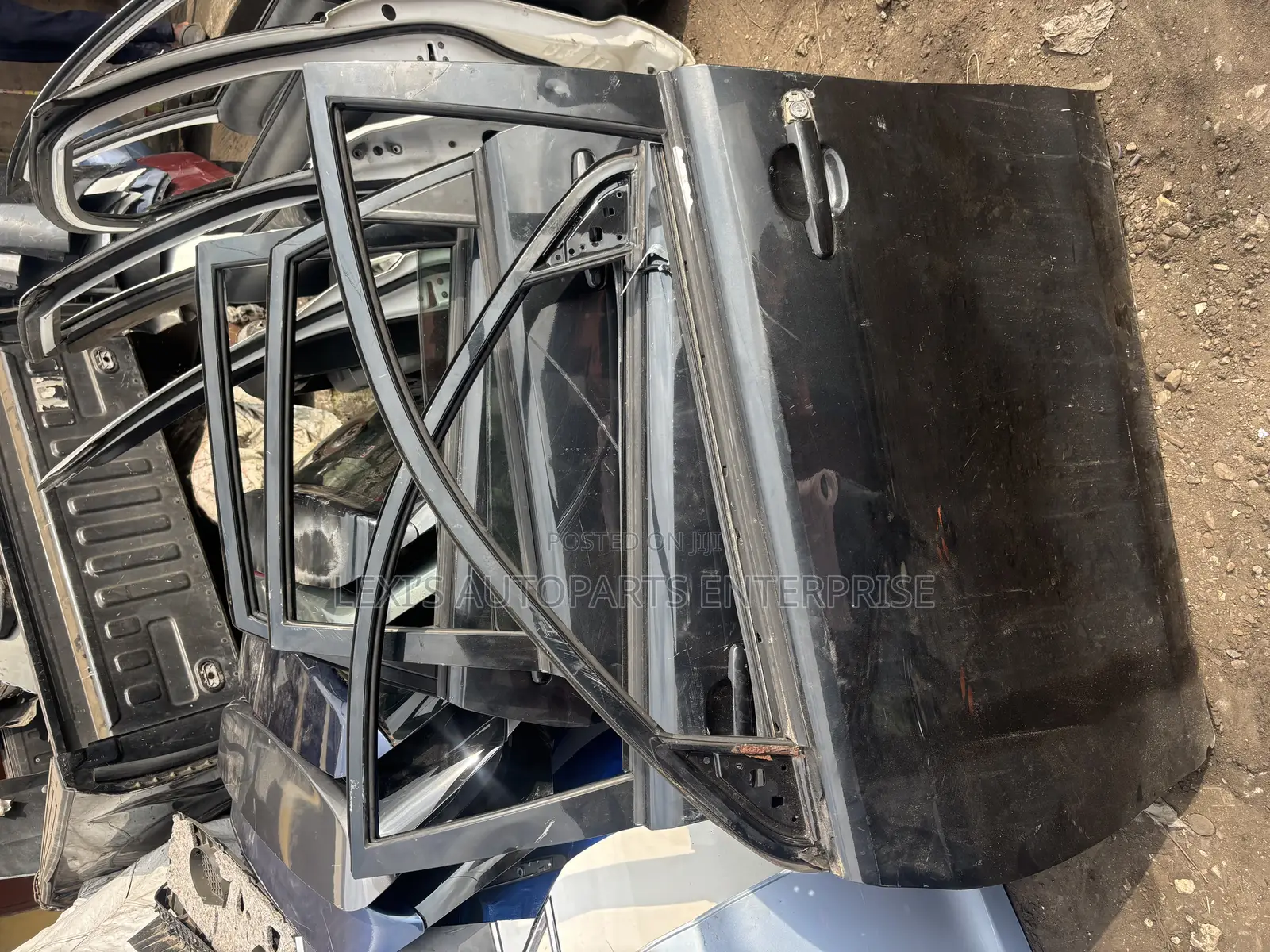 Toyota Matrix 2005,2006,2007,2008 Doors And Bonnet Available