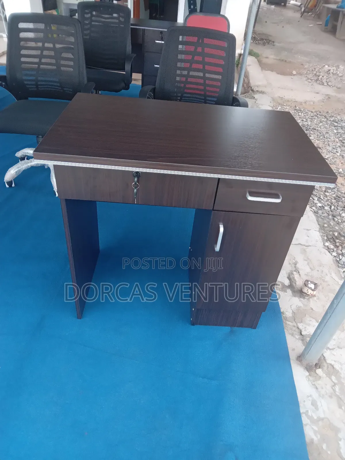 Office Furniture (Table)