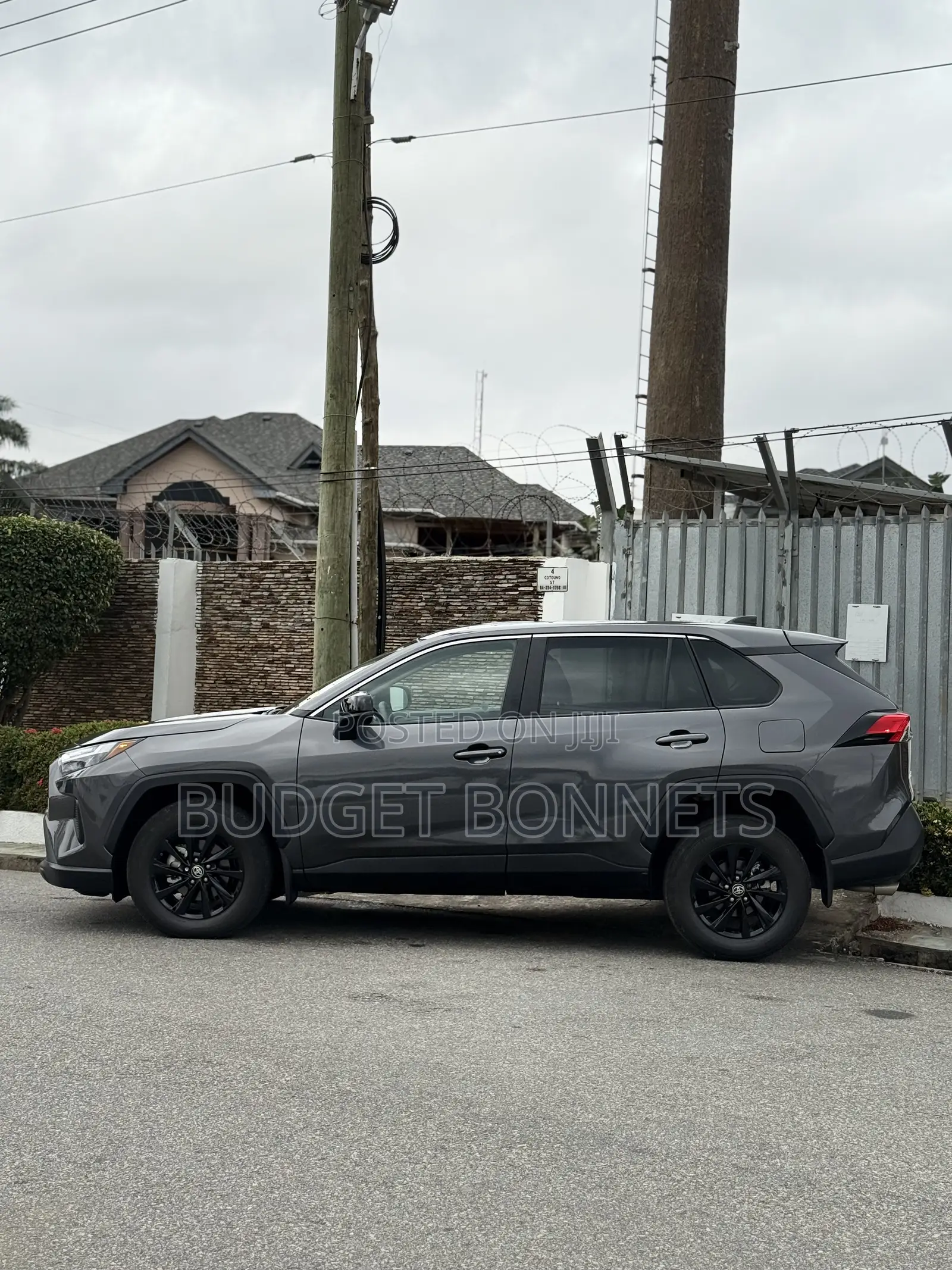 Toyota RAV4 LE 2025 Gray