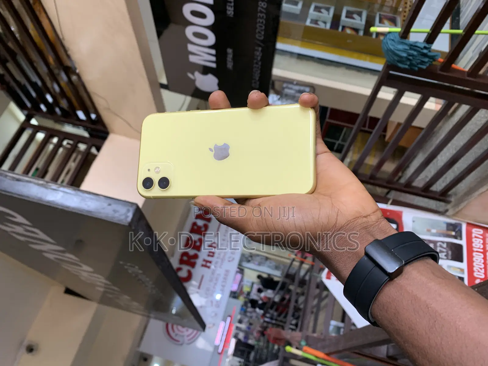 Apple iPhone 11 64 GB Yellow