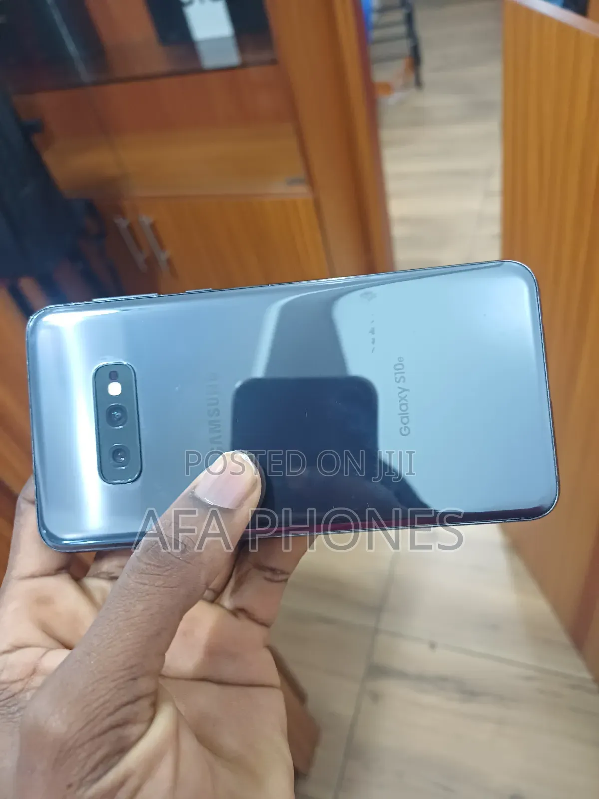 Samsung Galaxy S10e 128 GB Black