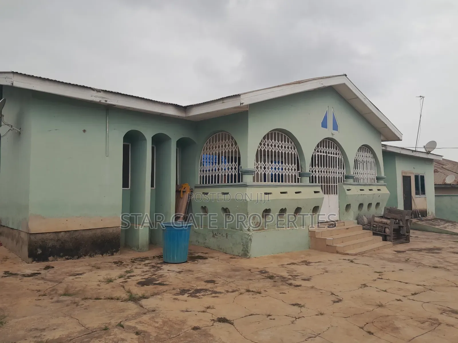 5bdrm House in Near Sofoline, Kumasi Metropolitan for sale