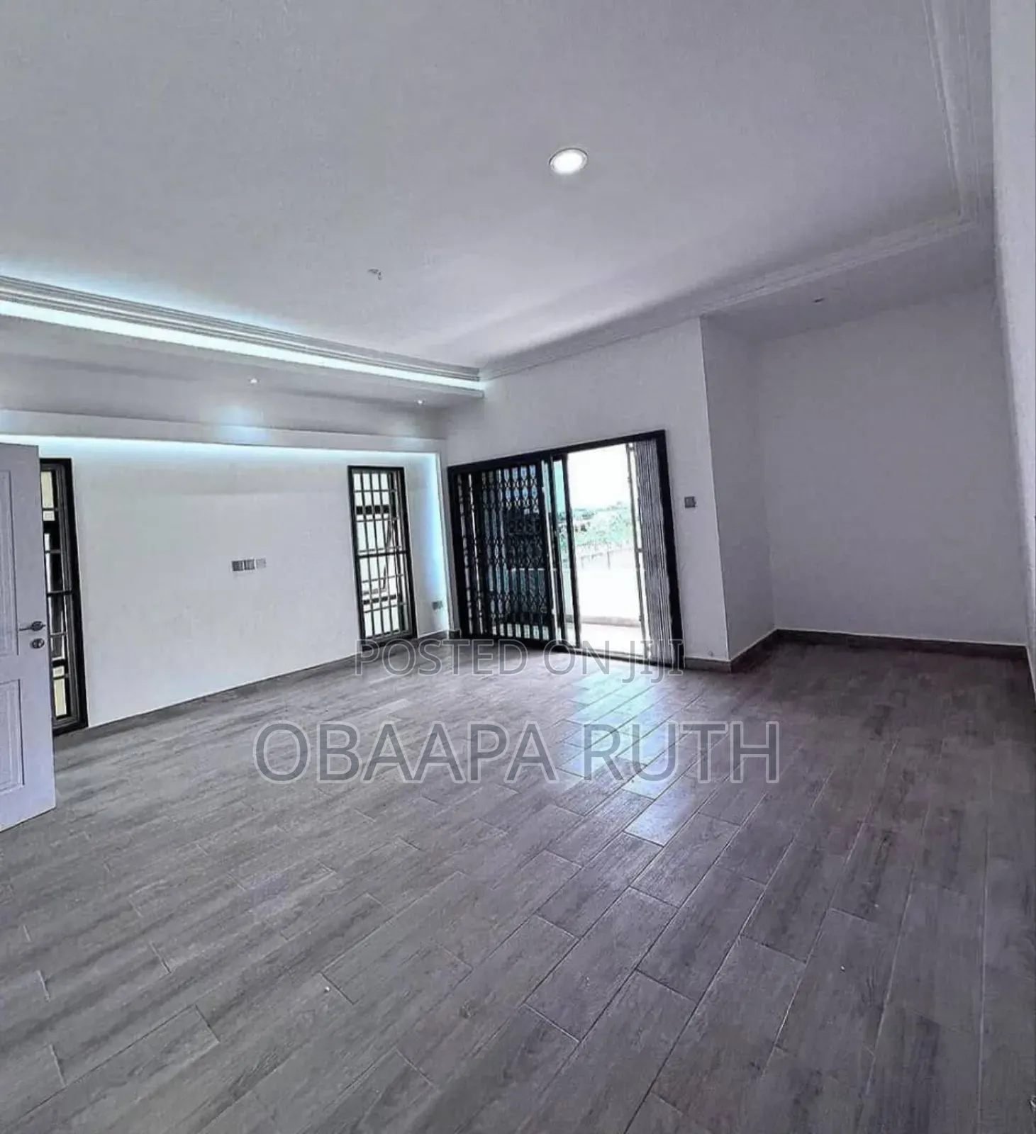 3bdrm House in Ayimensah, Ghana Flag for sale