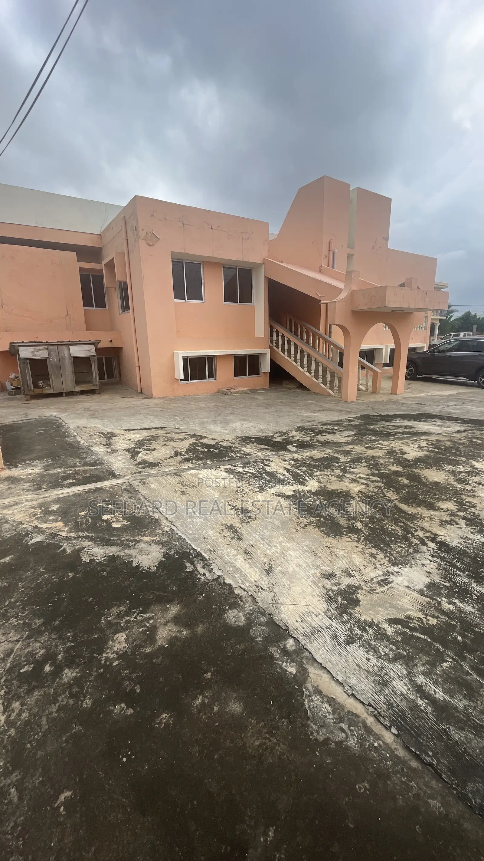 6bdrm House in Dome for sale
