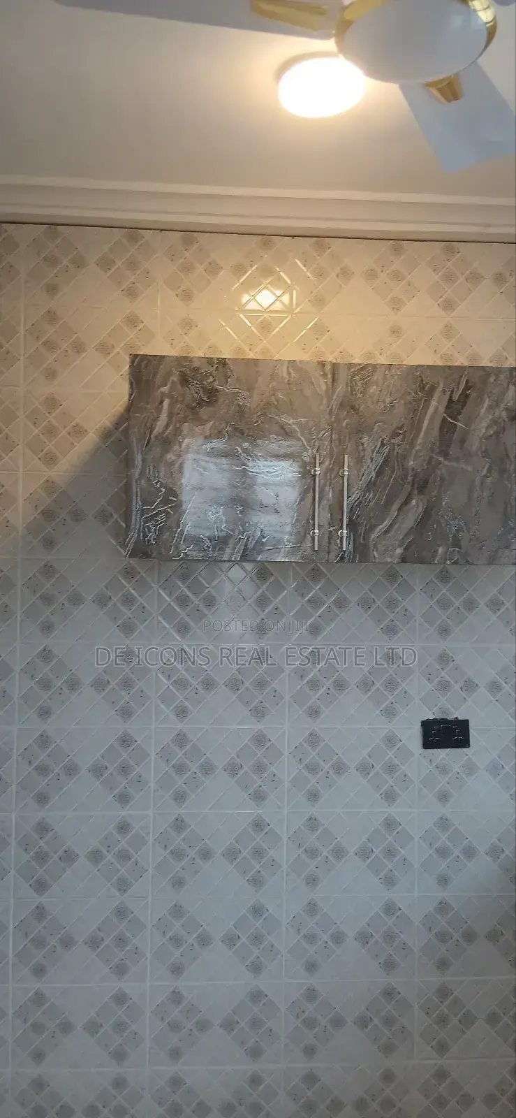 2bdrm Duplex in De-Icons Real Estate, Awutu Senya East Municipal