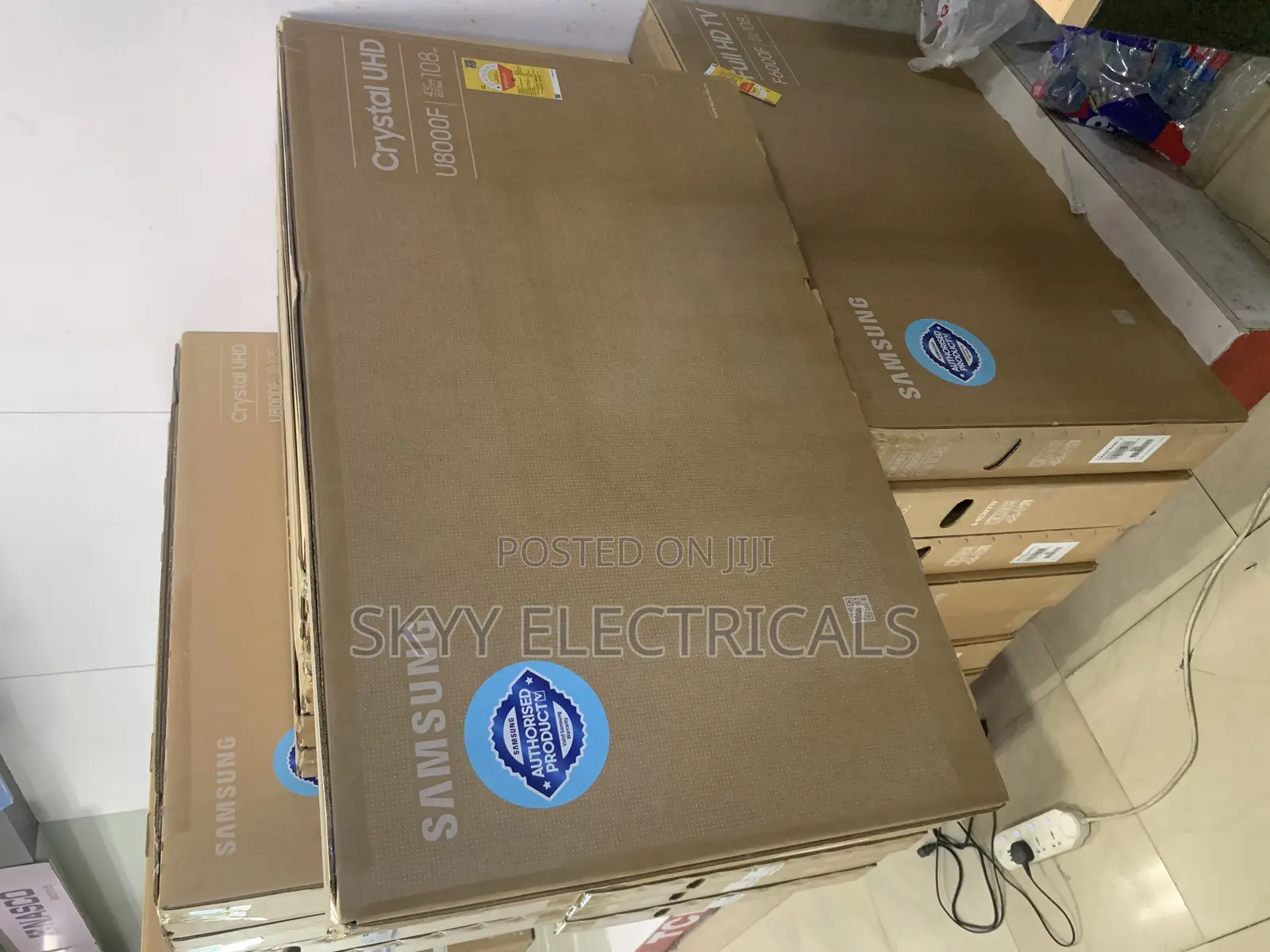 Samsung 43”Smart Series 8 4k Satellite Tv