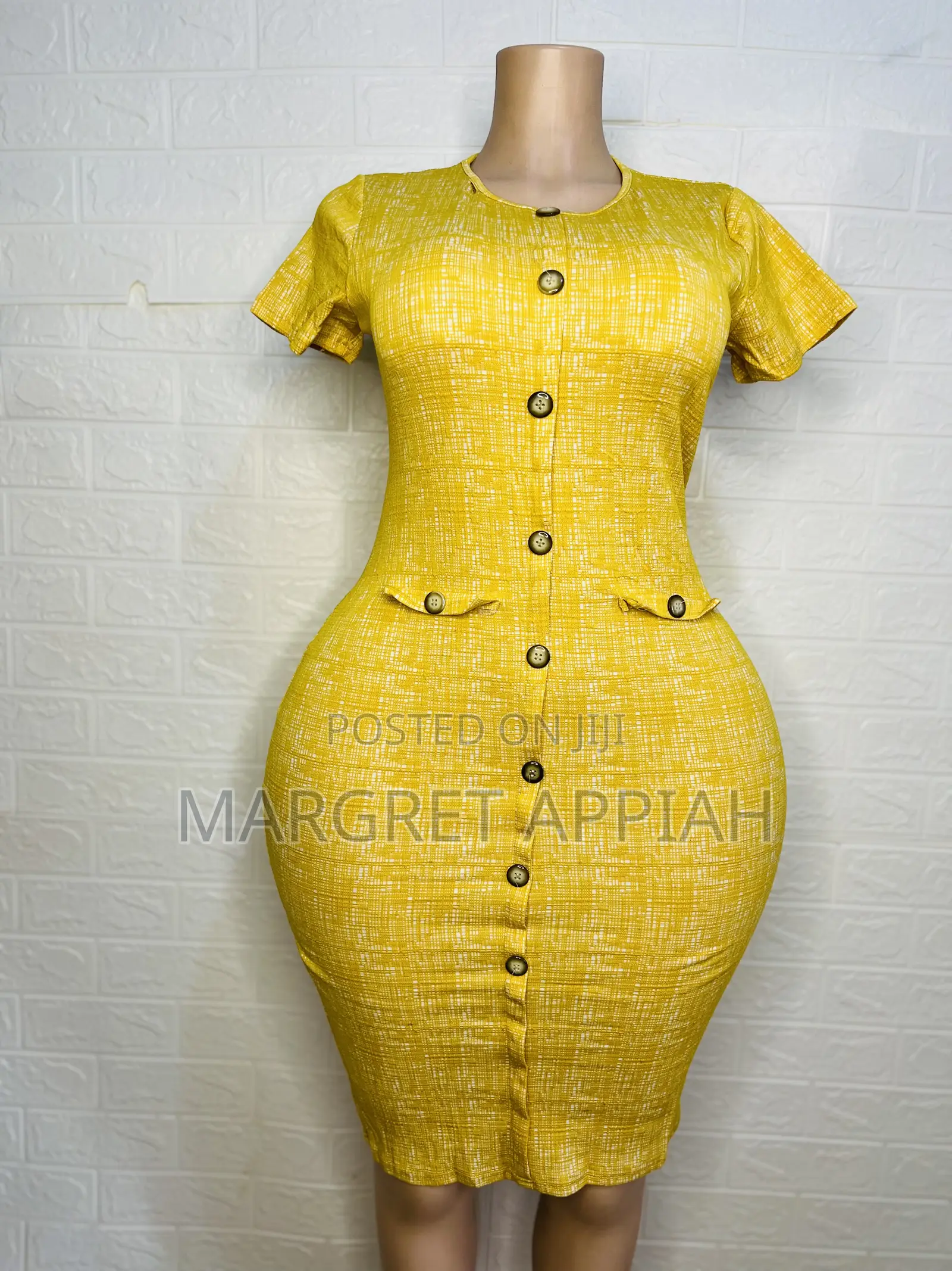 Elegant Grid Pattern Dress
