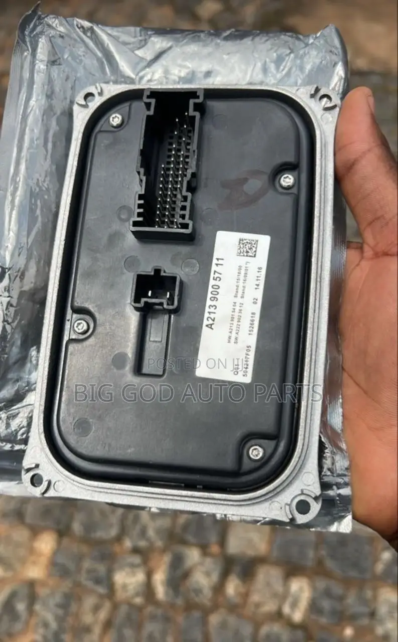 Mercedes Benz E300 Head Light Charger