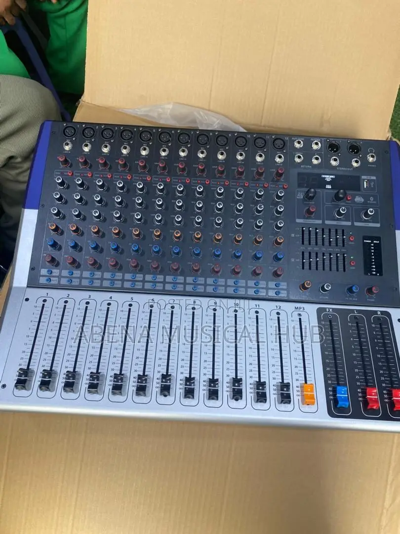 Yamaha 12 Channel Power Mixer (Kv12)