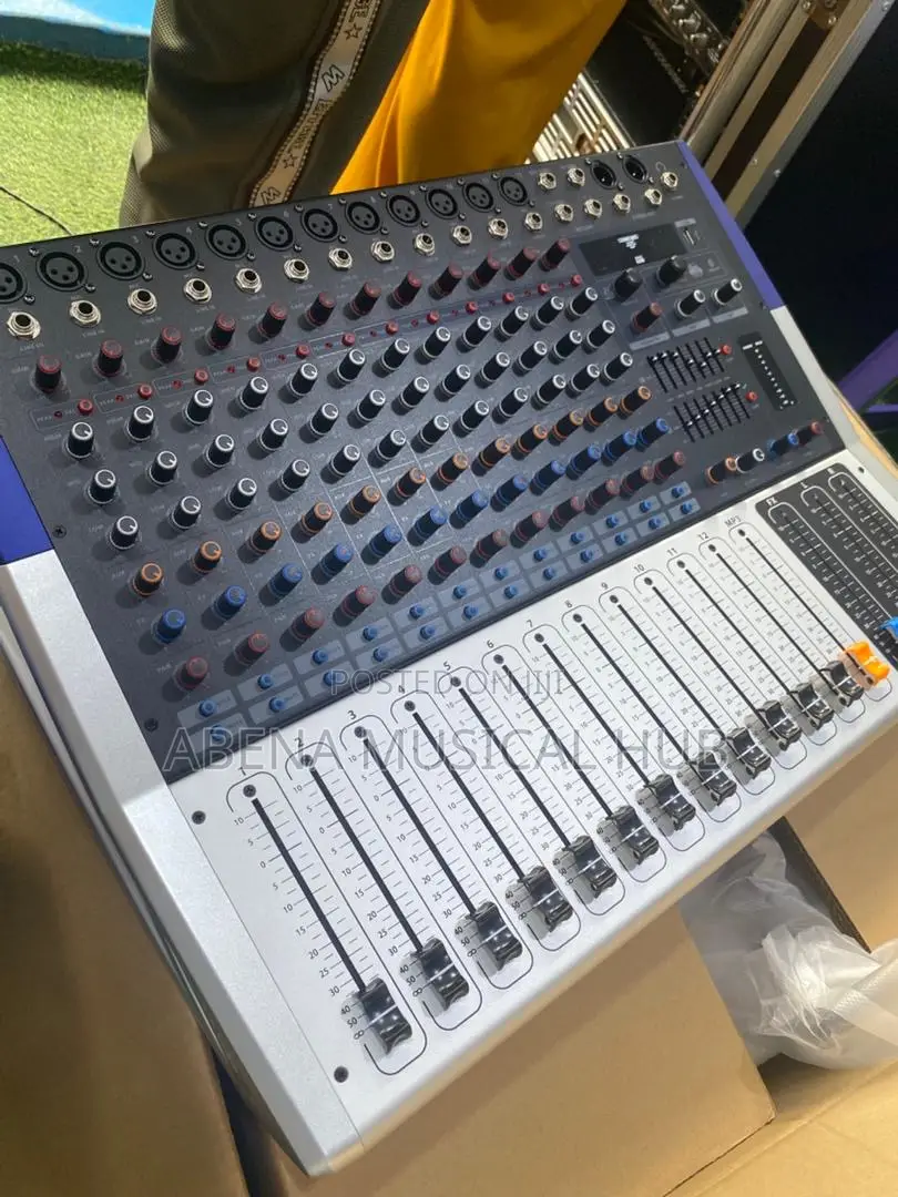 Yamaha 12 Channel Power Mixer (Kv12)