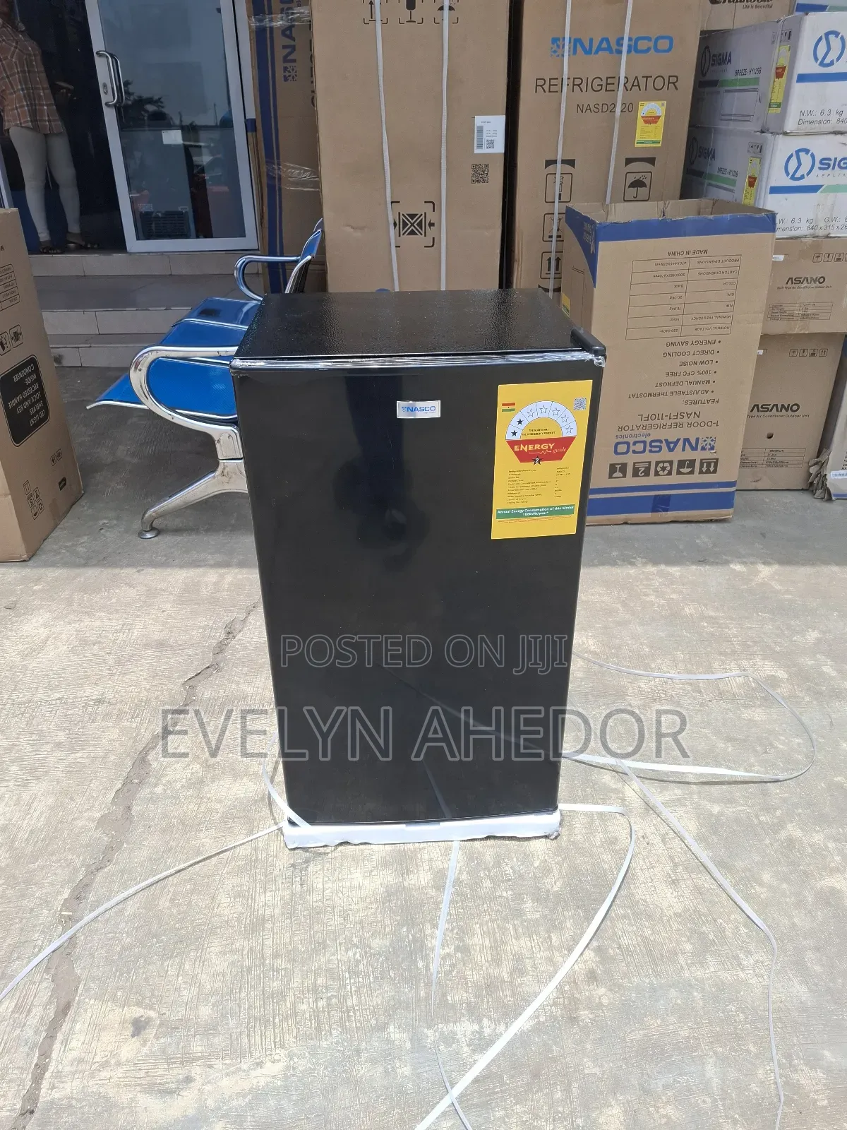 Lock Security Nasco Table Top Fridge 92ltrs