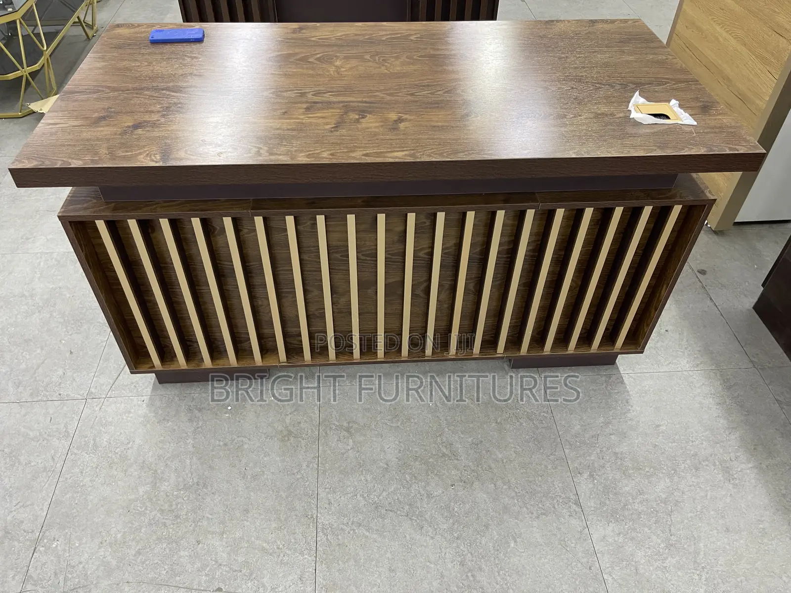 Office/Home Desk With Drawers
