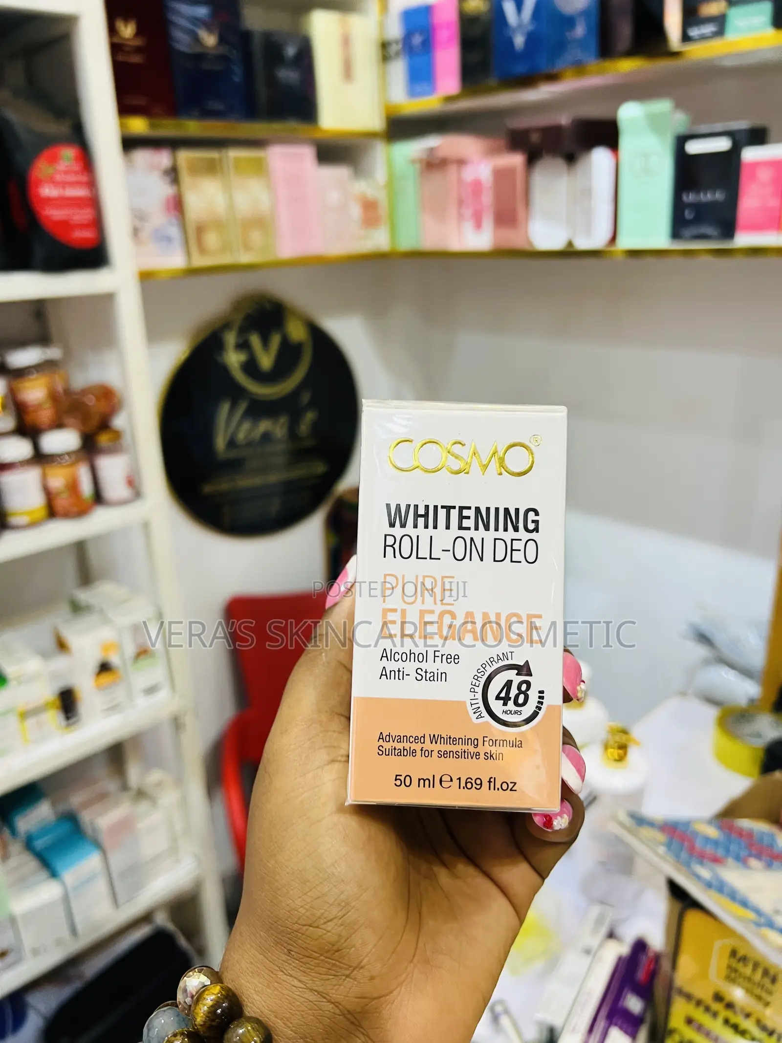 Cosmo Whitening Roll On