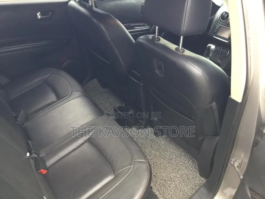 Nissan Rogue for Rent