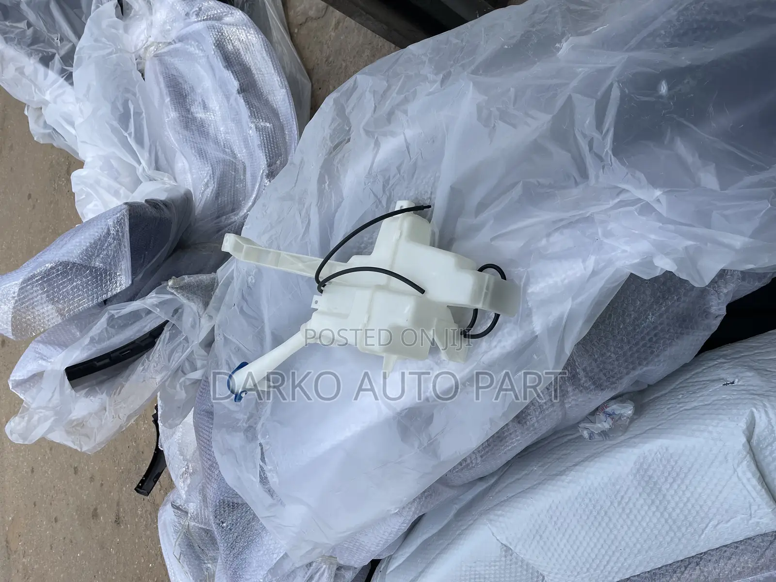 Mitsubishi Outlander 2022-2023 Bolt Available