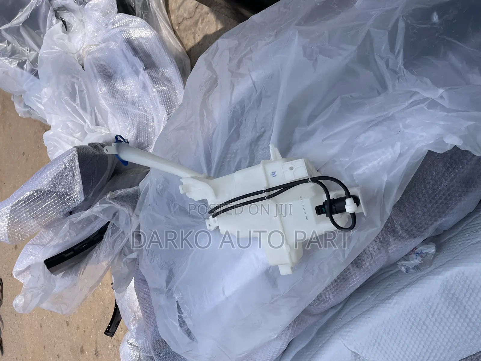 Mitsubishi Outlander 2022-2023 Bolt Available