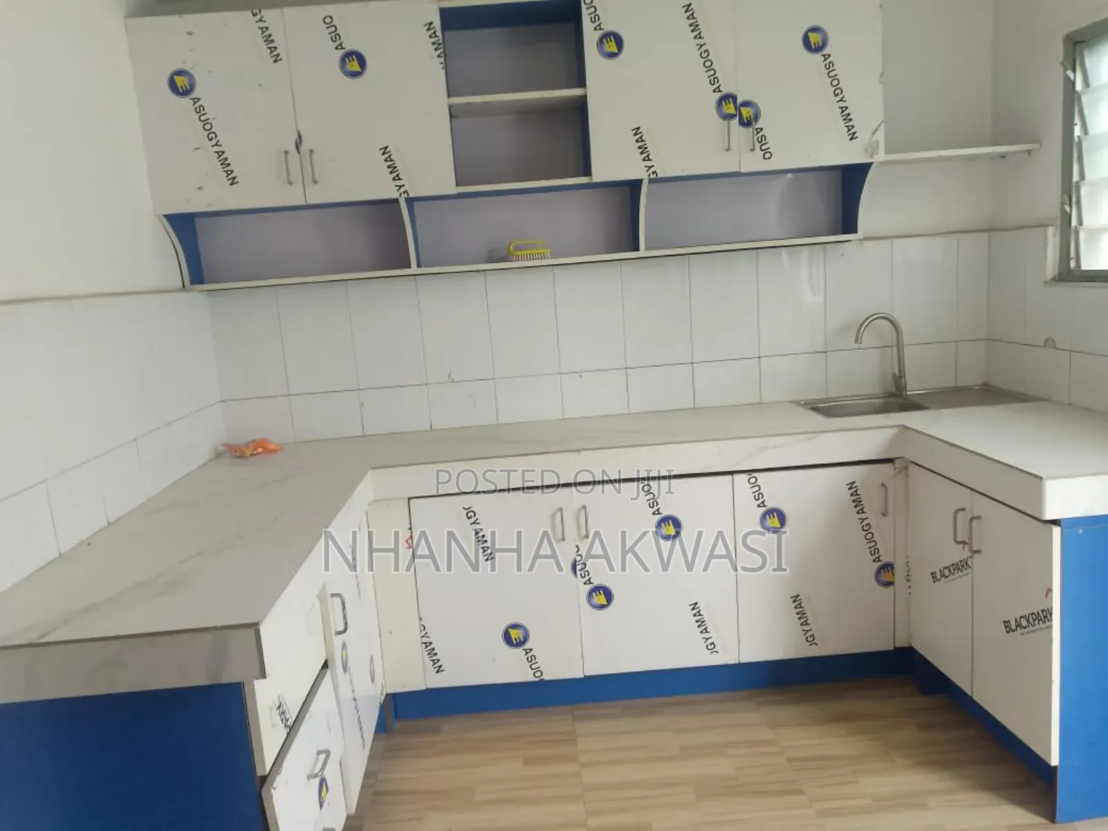 3bdrm House in Community 9, Tema Metropolitan for rent
