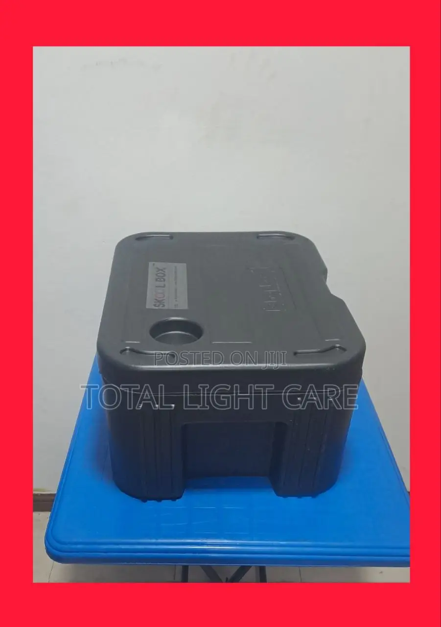 Student Chopbox Black