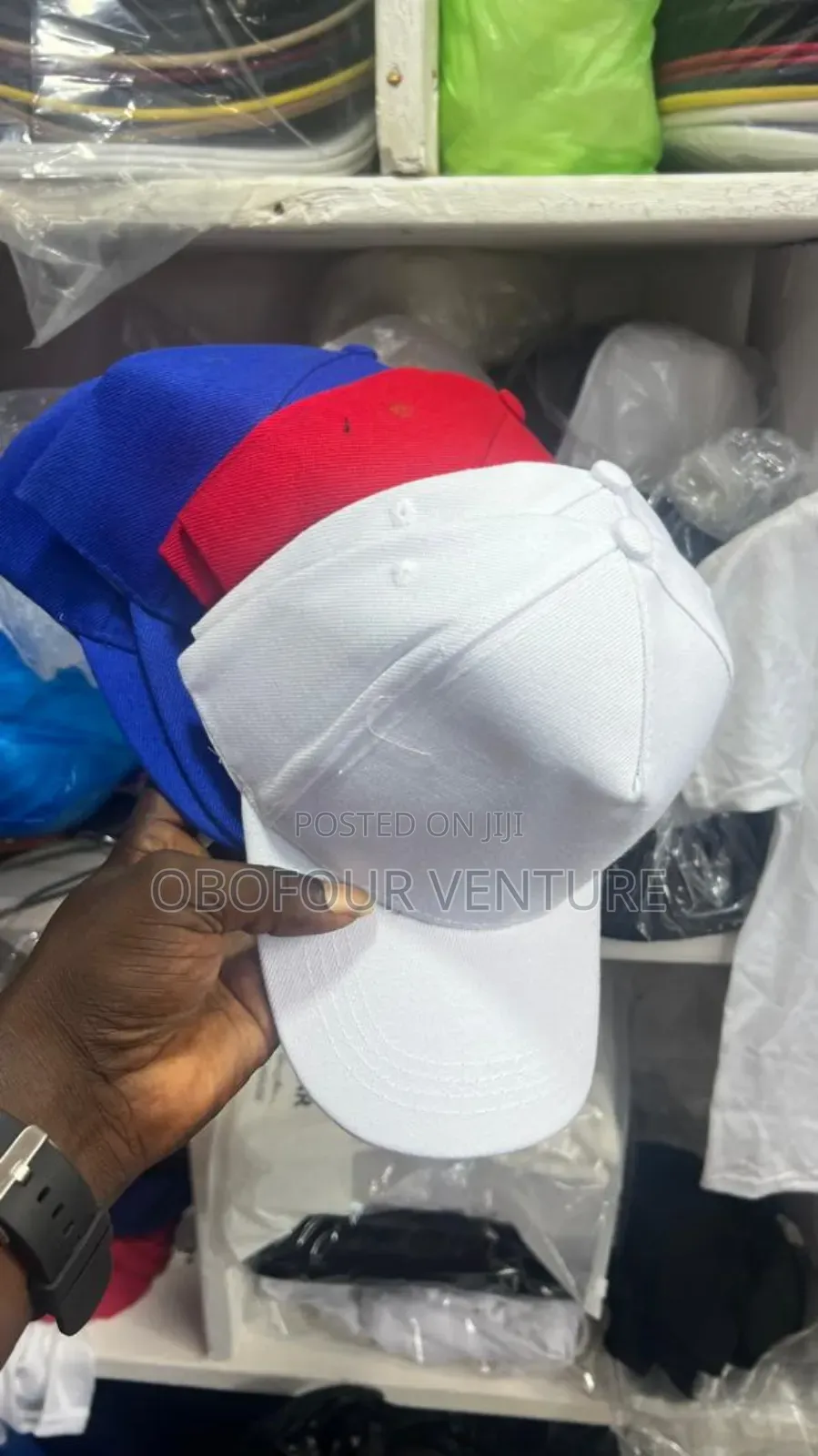 Baseball Cap With Solid Materials. Ooll