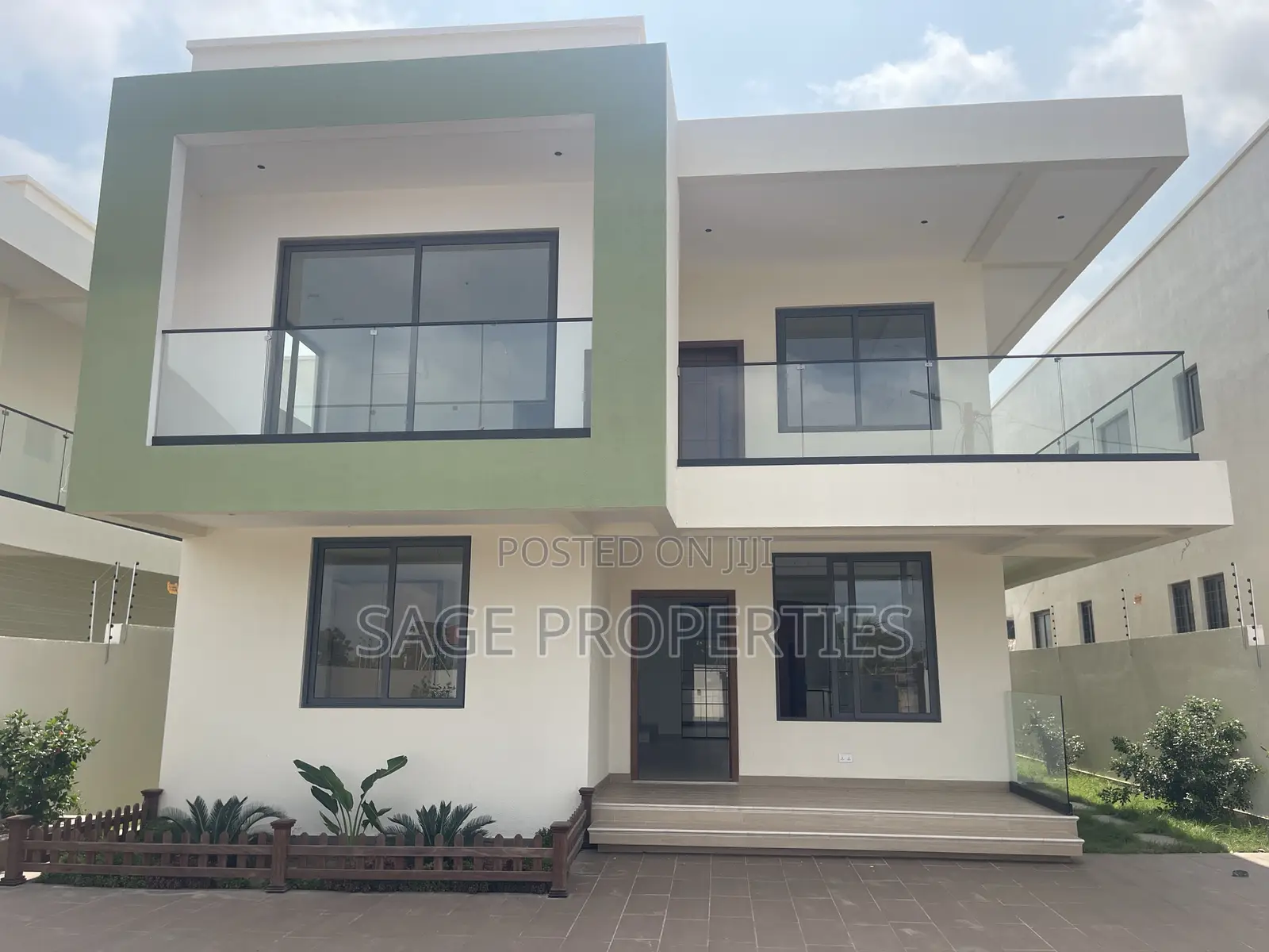 5bdrm Duplex in Ability for sale