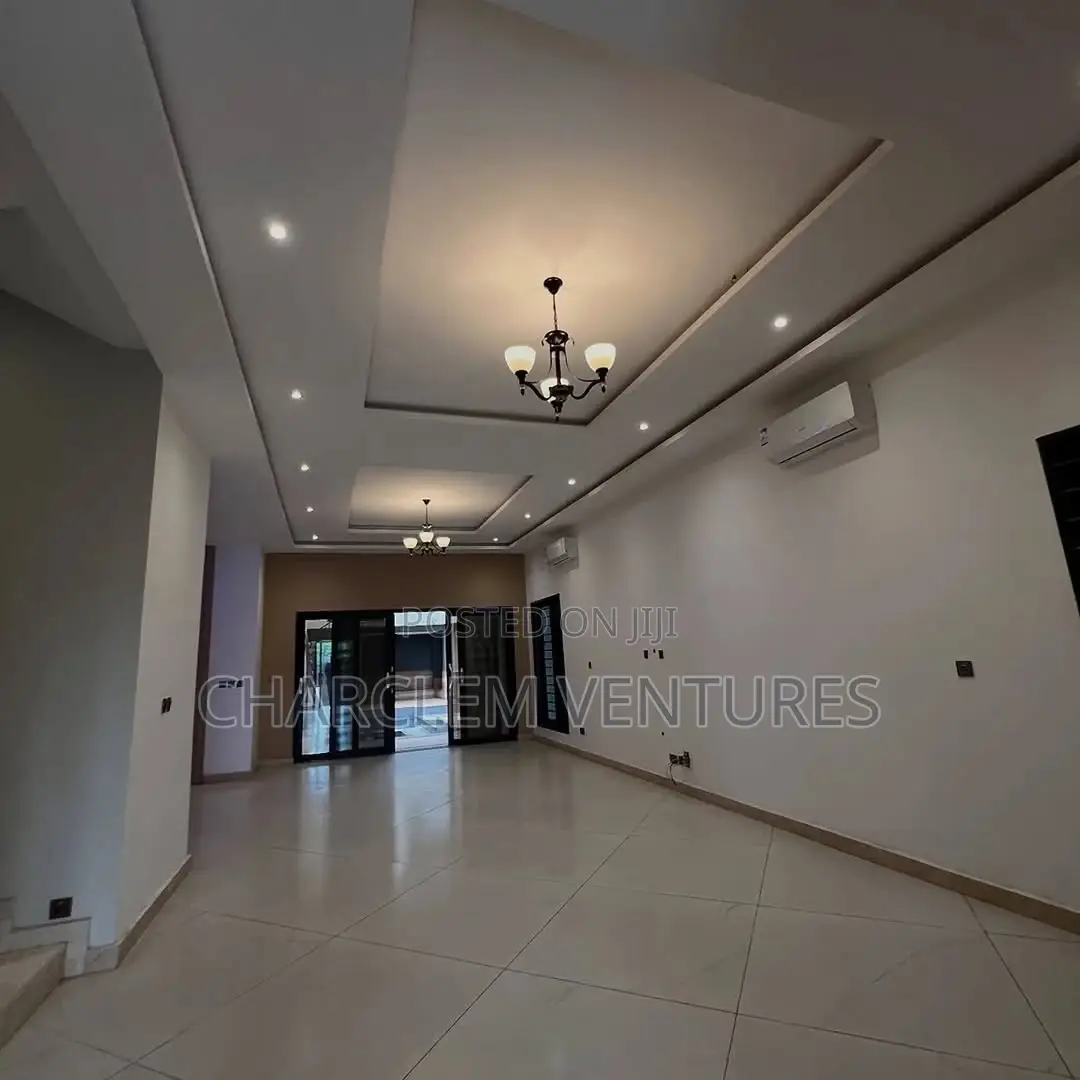5bdrm House in Charclem Ventures, Accra Metropolitan for sale