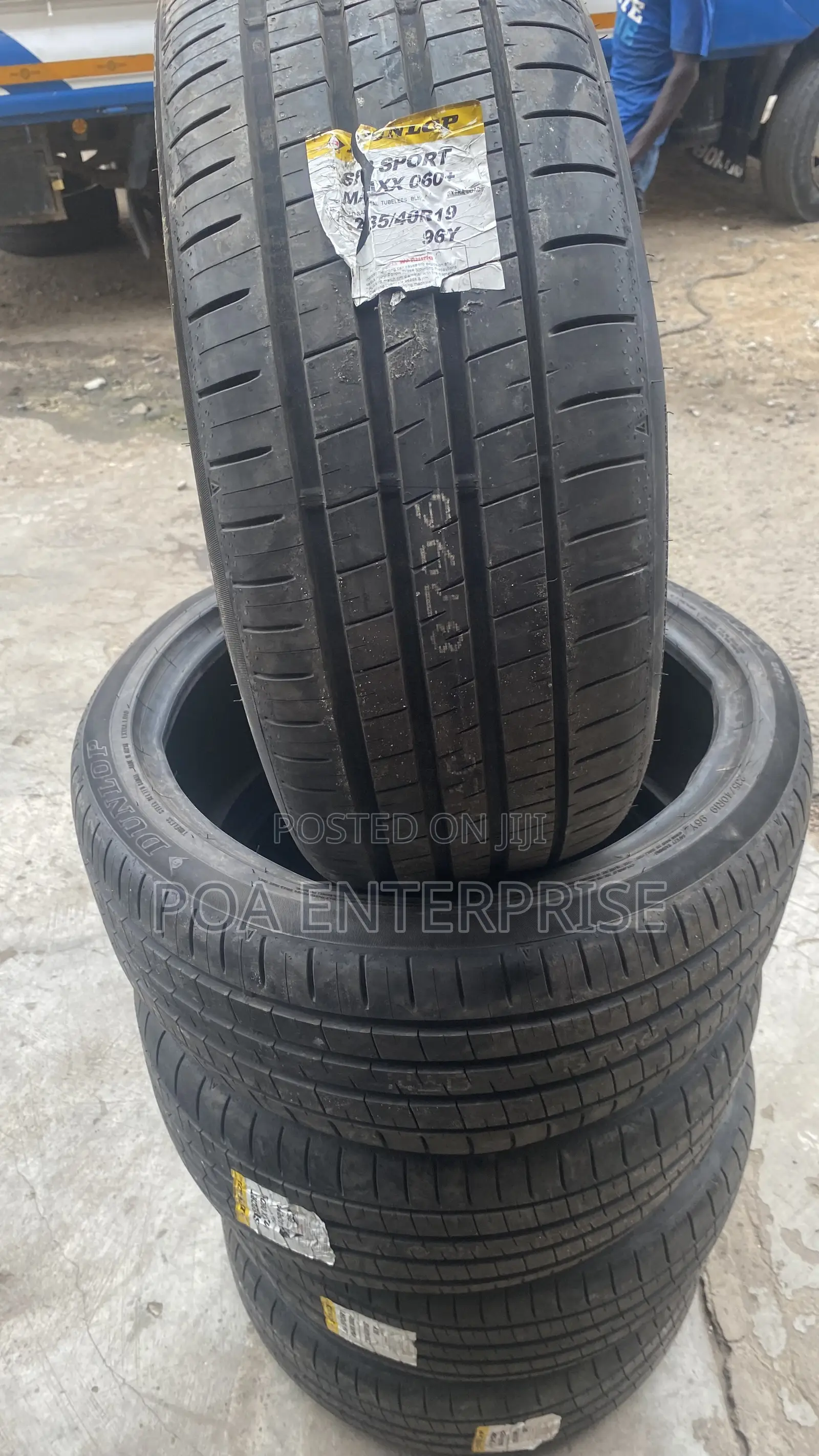 245/45r19 235/40r19 235/50r19 With Top Brands Tires