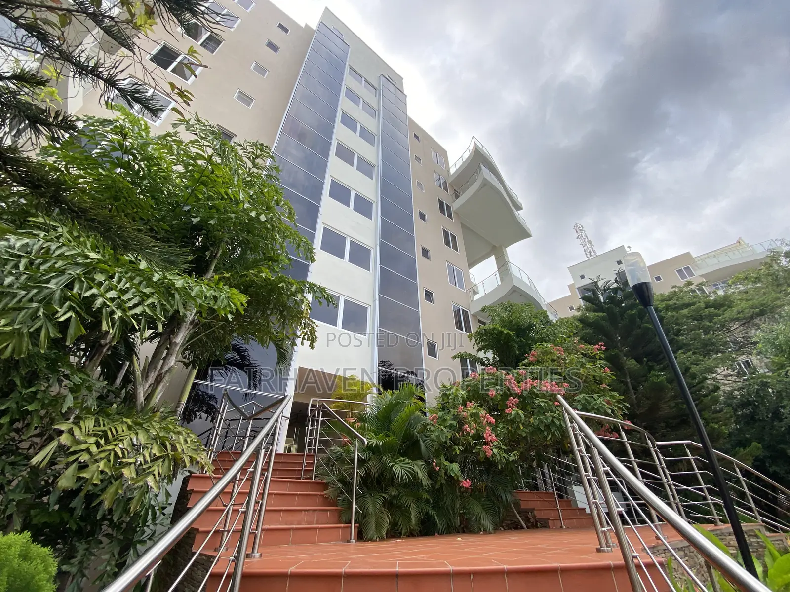 Fully Furnished 3 Bedrooms Apartment for Rent