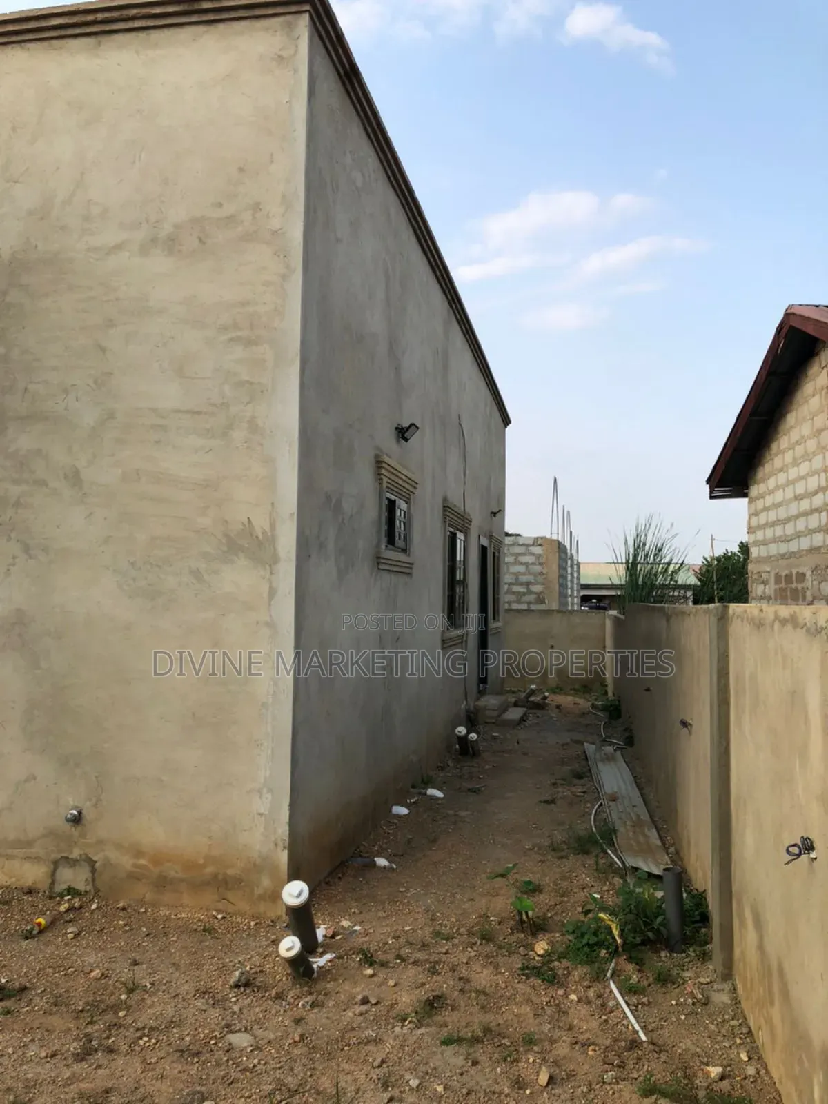 4bdrm House in Opeikuma, Kasoa for sale