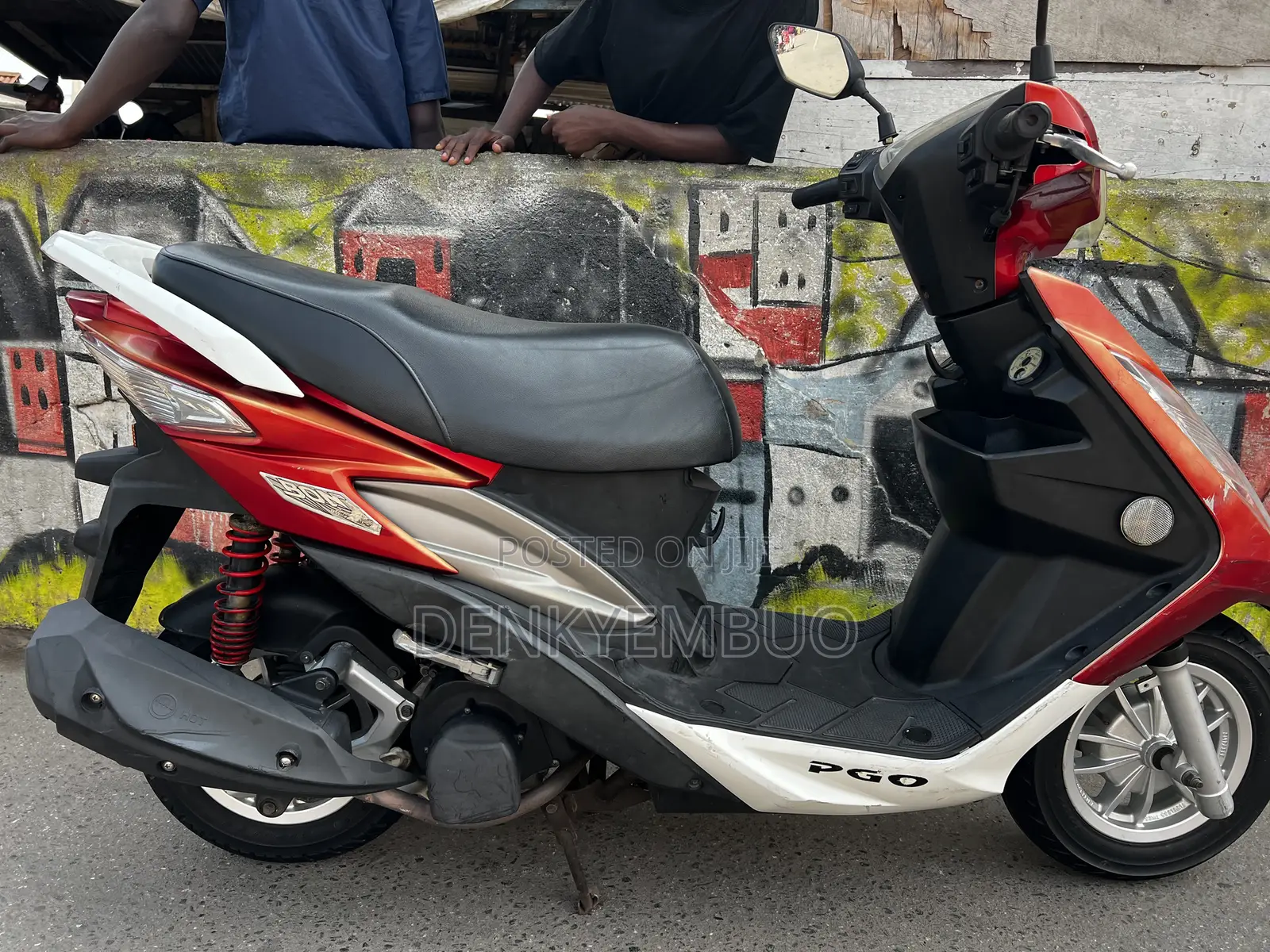 Piaggio Scooter 2025 Red