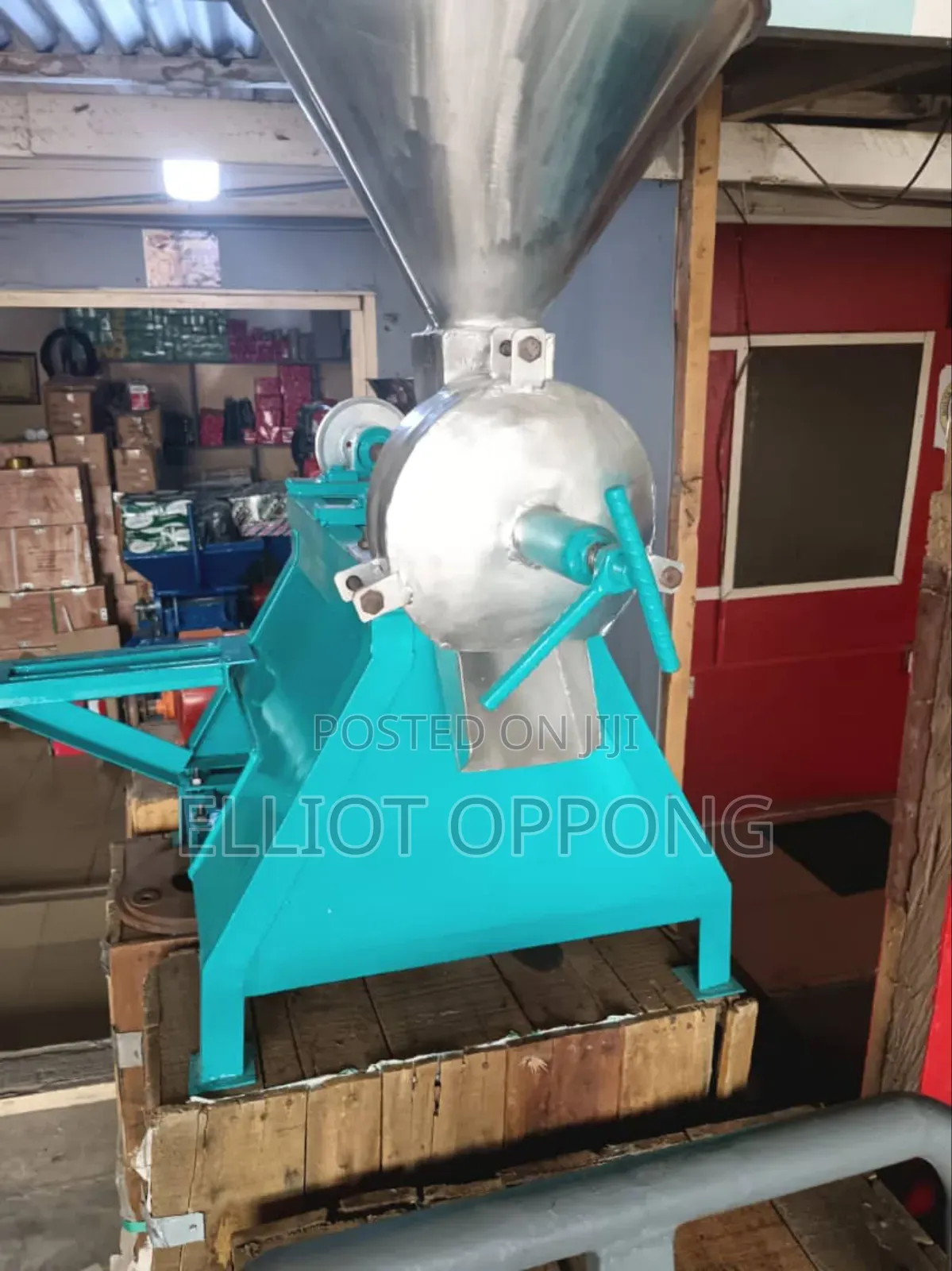 Groundnut or Peanut Grinder
