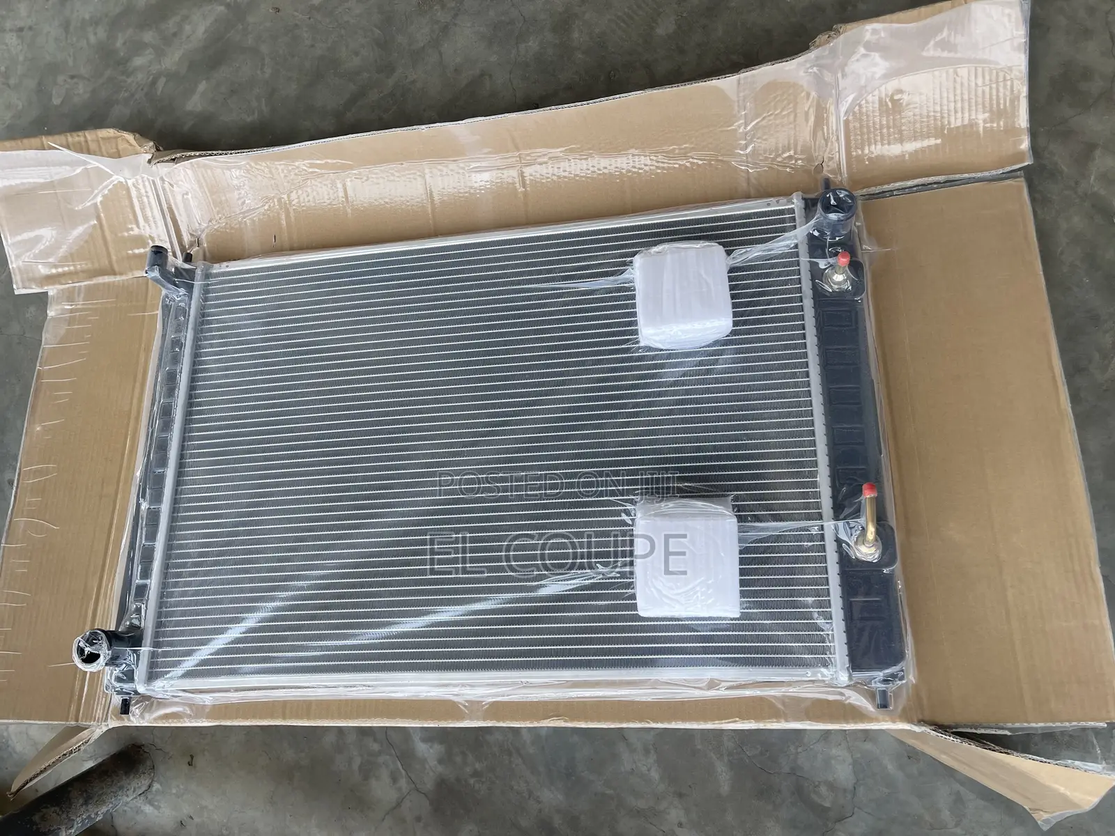 Nissan Murano Radiator Tank 2009 2010 2011 2012