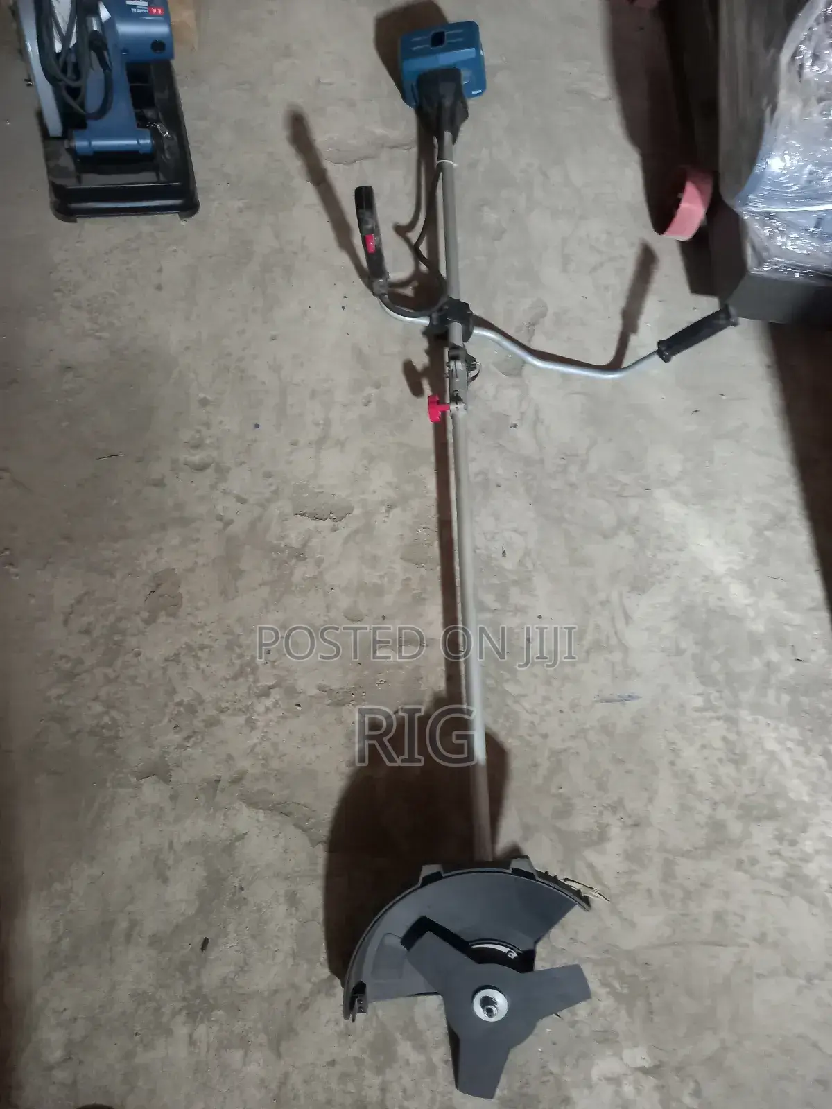 Rechargeable Brushless Lawn Mower