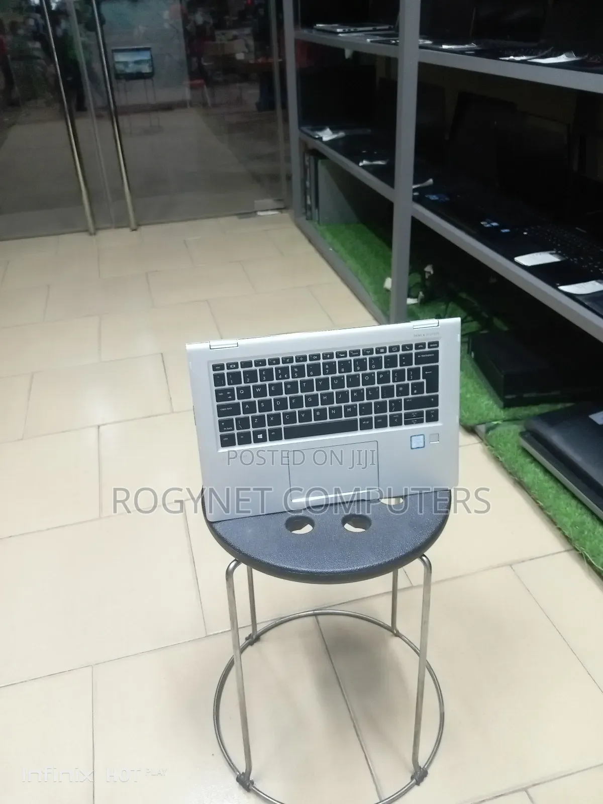 Laptop HP EliteBook 1030 8GB Intel Core i7 SSD 256GB