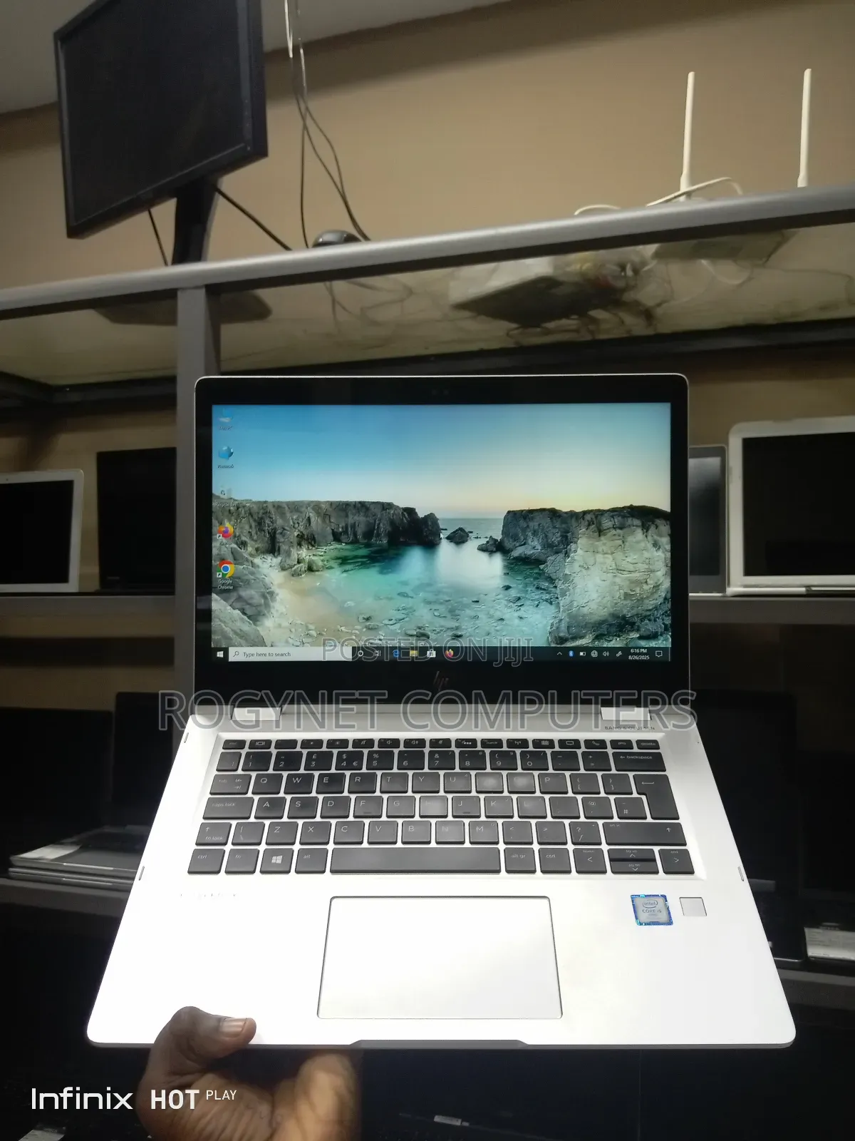 Laptop HP EliteBook 1030 8GB Intel Core i7 SSD 256GB