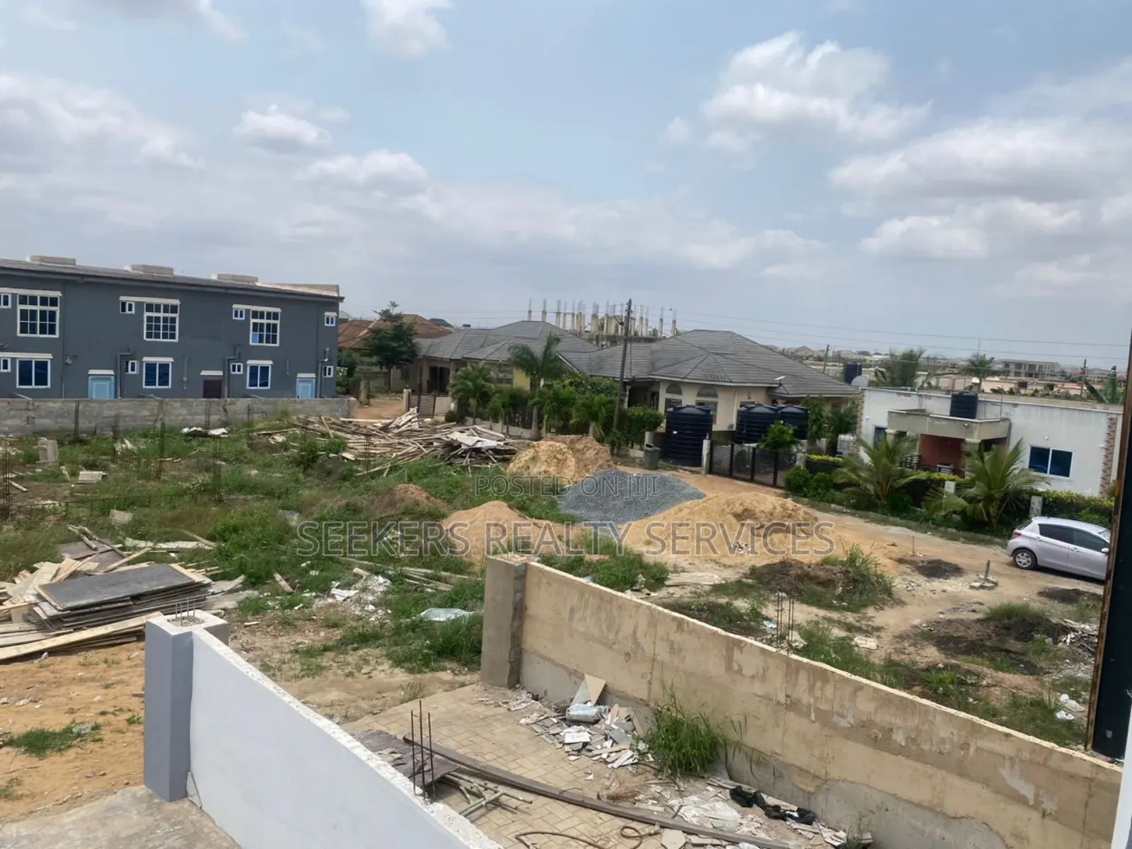 3bdrm Townhouse/Terrace in Seekers Realty, Accra Metropolitan for sale