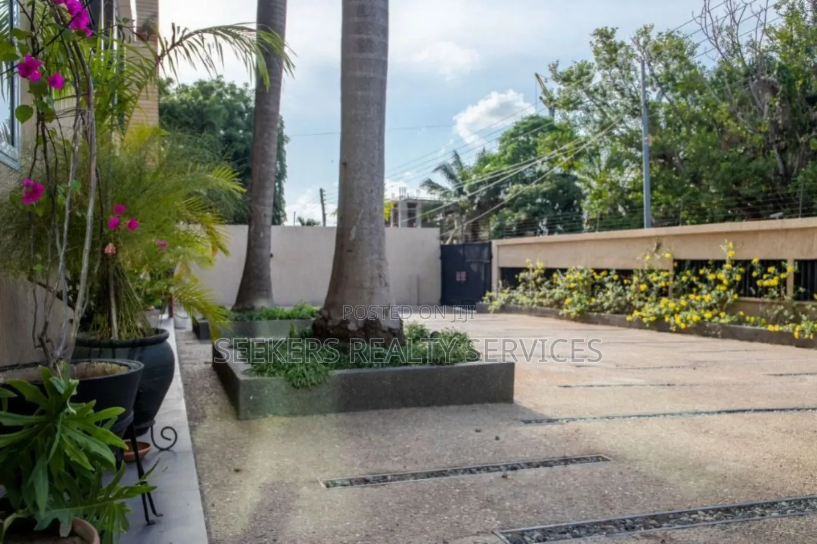 Furnished 4bdrm House in Seekers Realty, North Ridge for rent
