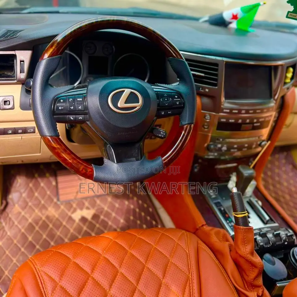 Lexus LX 570 2011 Black